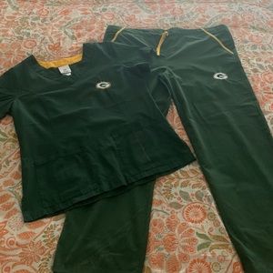 Women's Green Bay Packer Scrubs